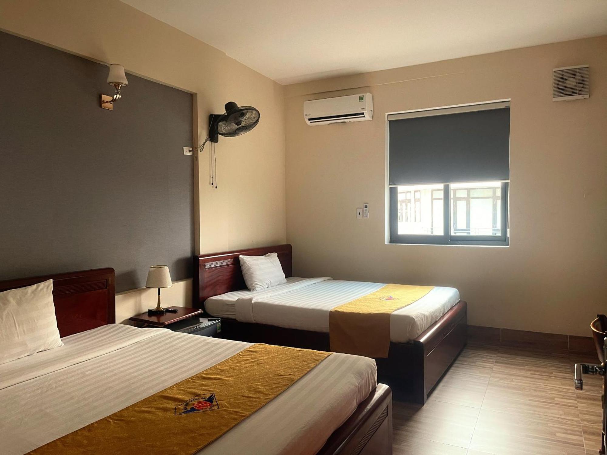 Khach San Hoa Binh Quang Tri Hotel Dong Ha Екстериор снимка